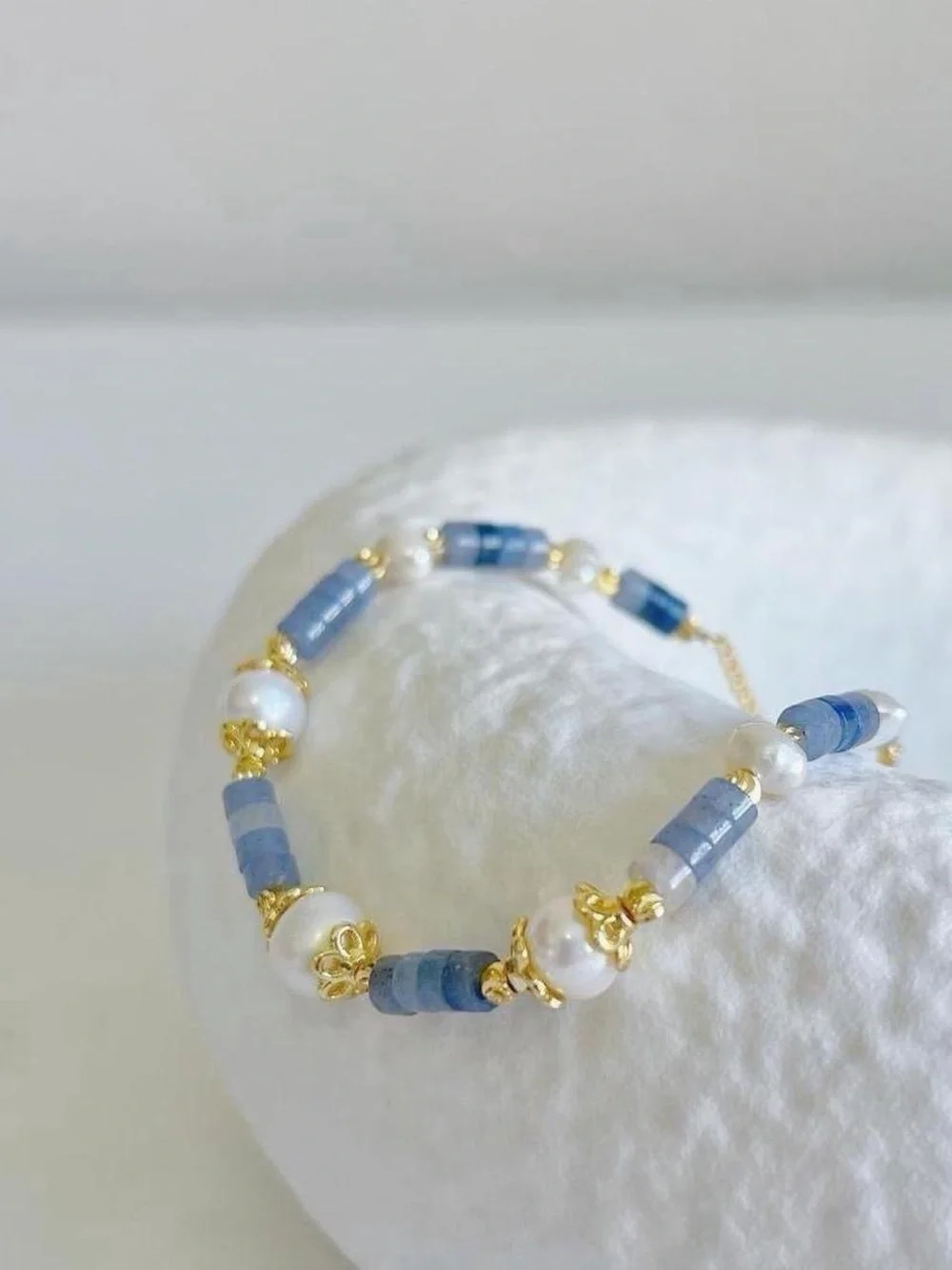 Gold-Accented Blue Bead and Pearl Bracelet